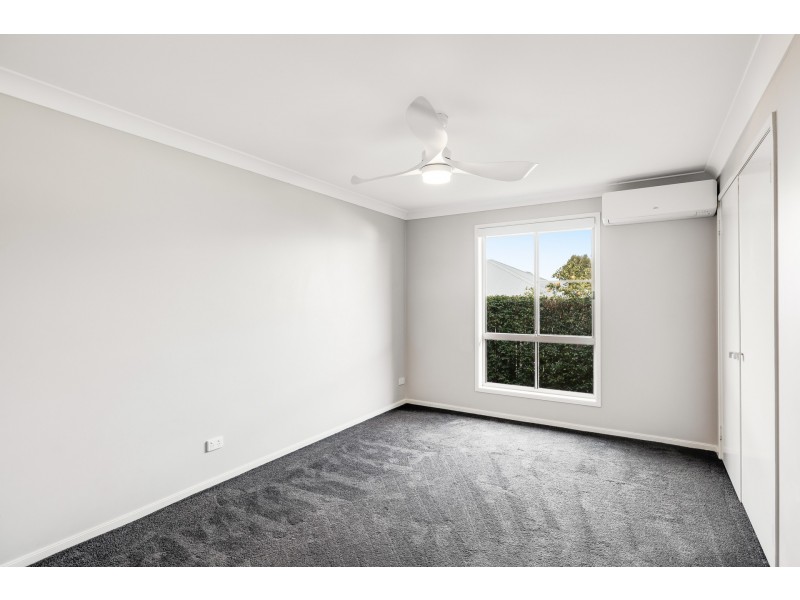 18 Handley Drive, Westbrook QLD 4350