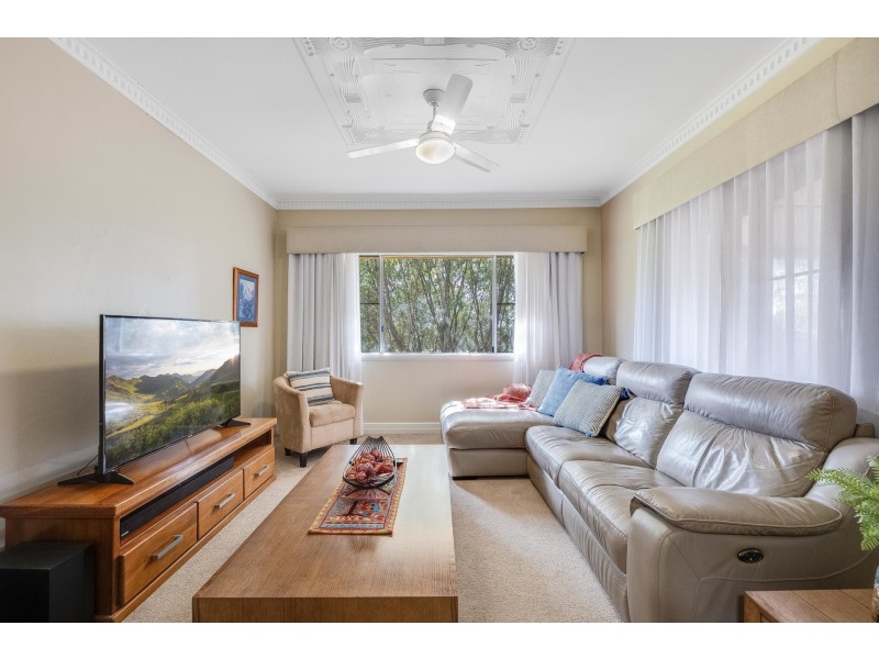 354 South Street, Harristown QLD 4350