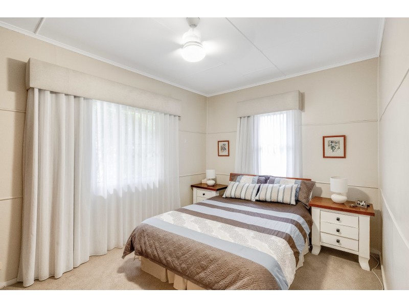 354 South Street, Harristown QLD 4350