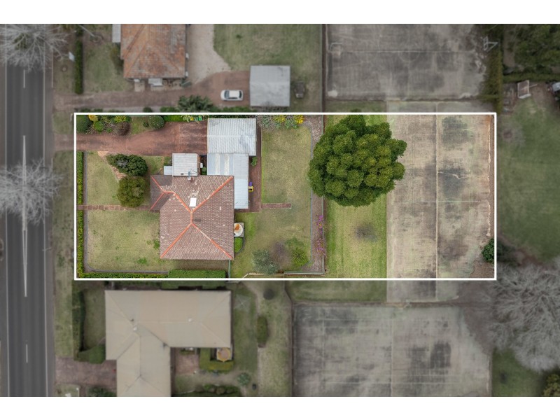 354 South Street, Harristown QLD 4350