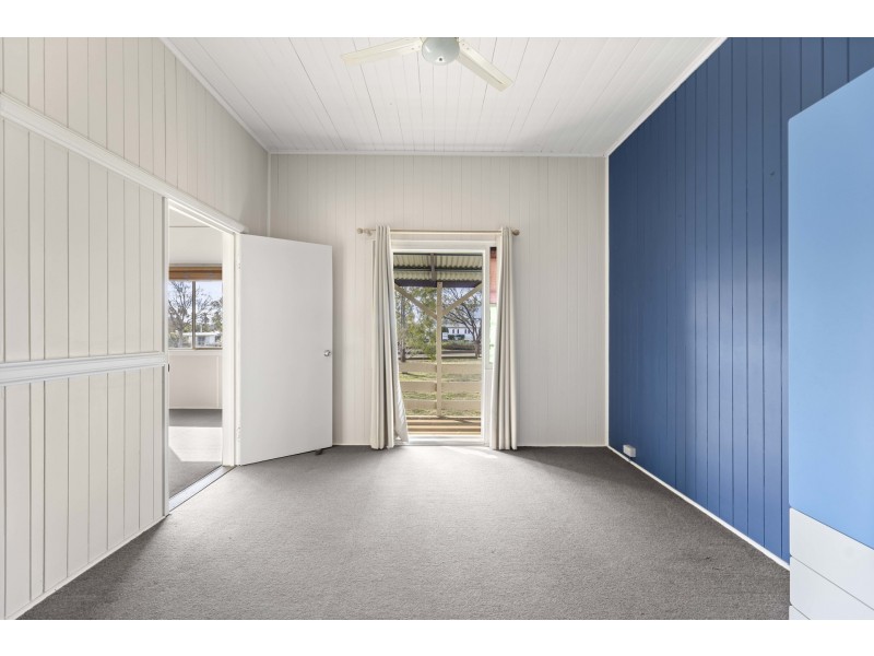 7 Eton Street, Cambooya QLD 4358