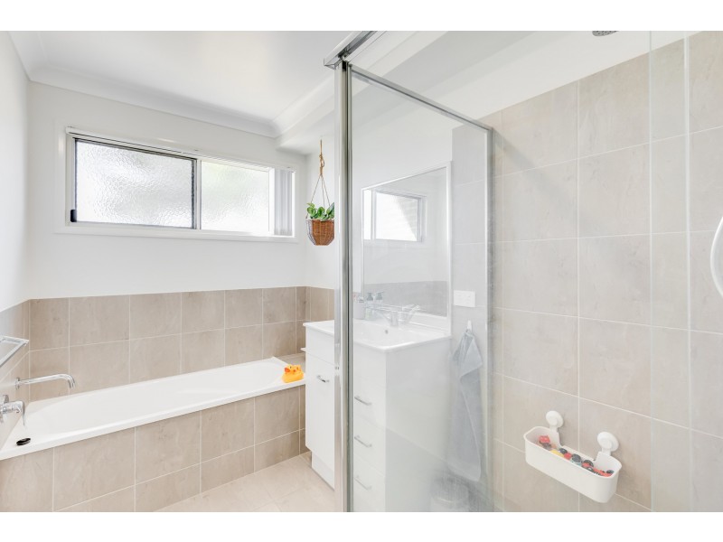 42 Alistair Street, Glenvale QLD 4350