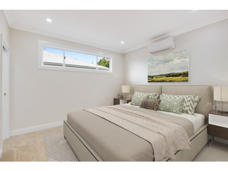 6 Loye Street, North Toowoomba QLD 4350