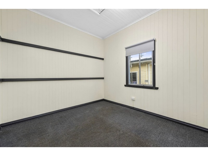171 Holberton Street, Newtown QLD 4350