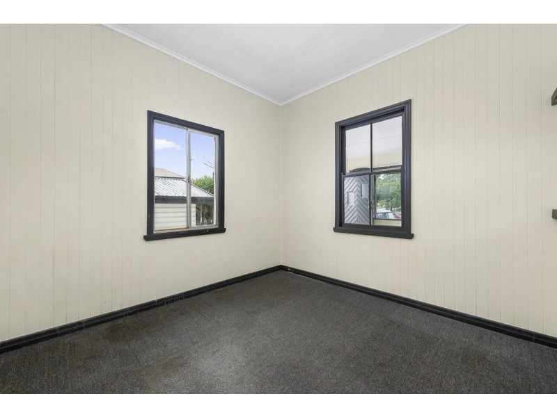 171 Holberton Street, Newtown QLD 4350