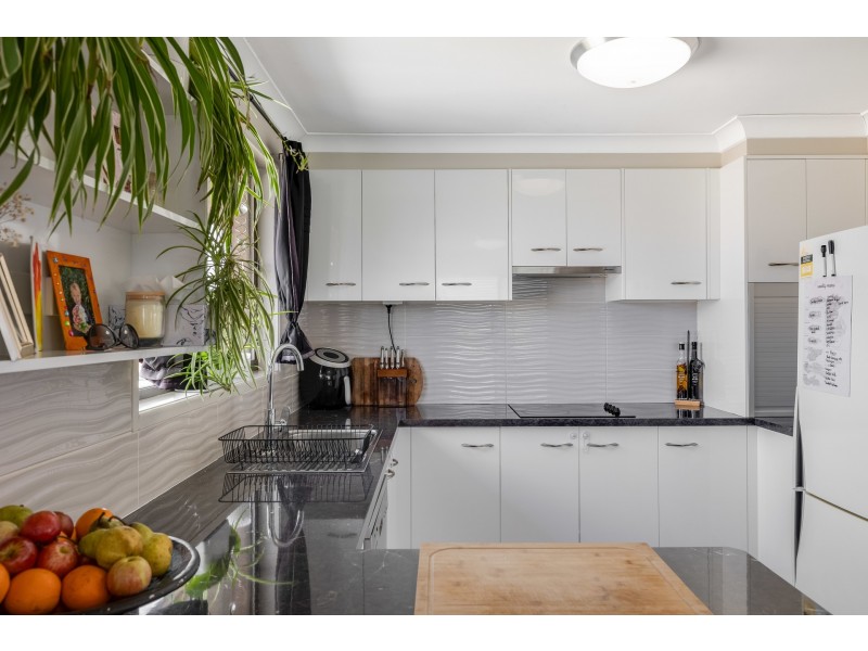 24 Edzill Street, Wilsonton Heights QLD 4350