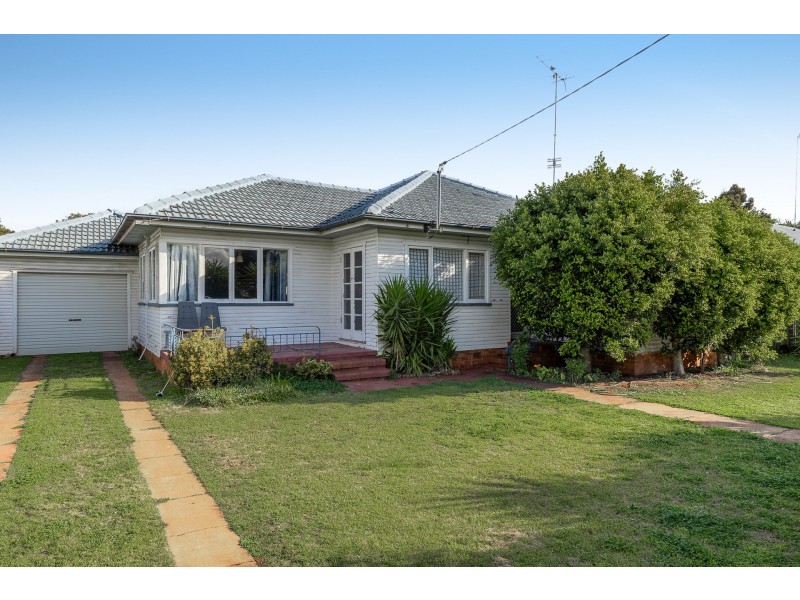 118 Hill Street, Newtown QLD 4350