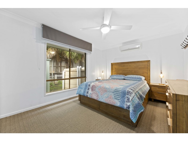 8 Bulloo Street, Glenvale QLD 4350