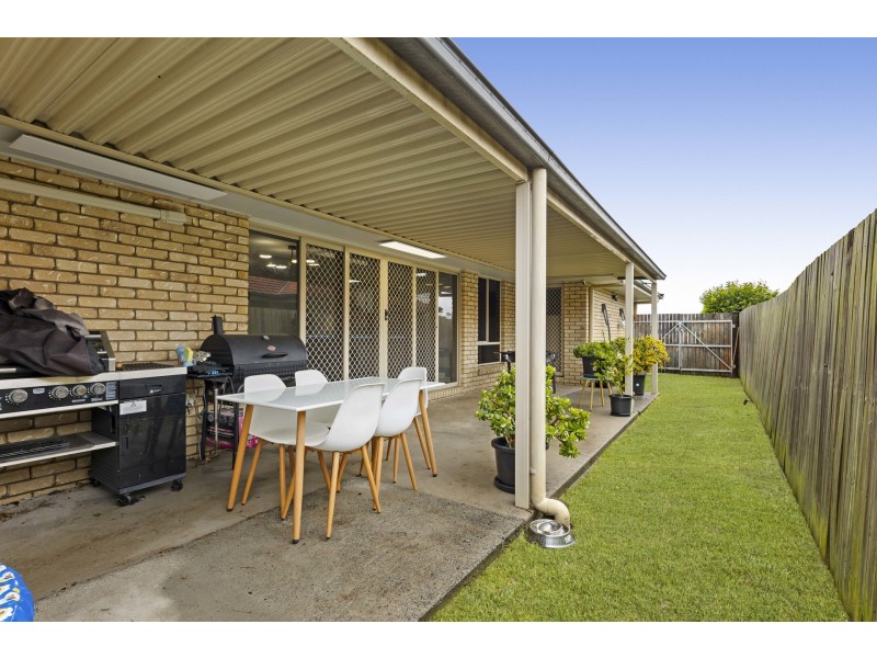 8 Bulloo Street, Glenvale QLD 4350