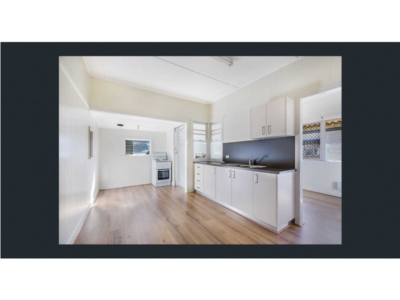 11 Hagan Street, North Toowoomba QLD 4350