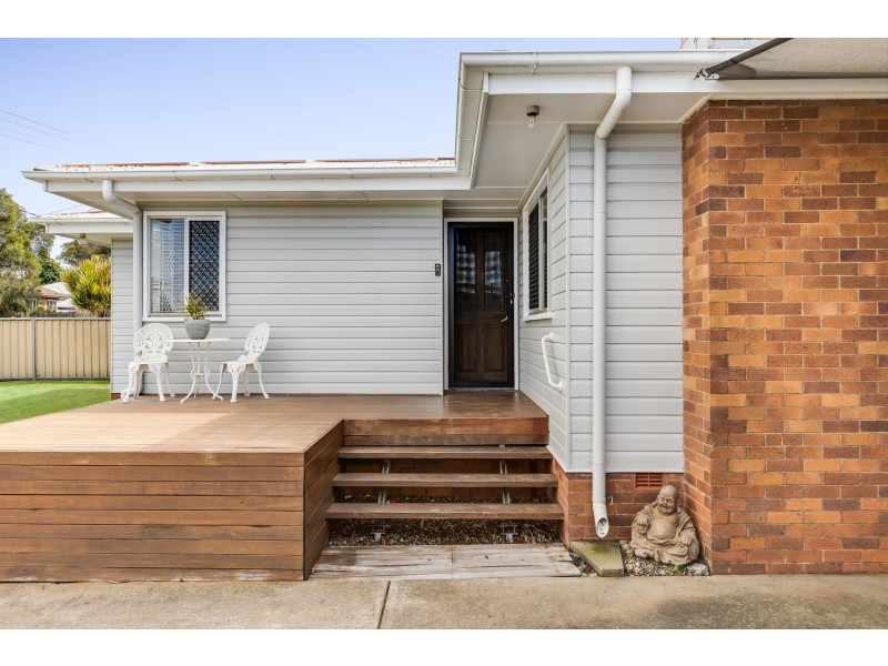 25 Cathro Street, Rockville QLD 4350