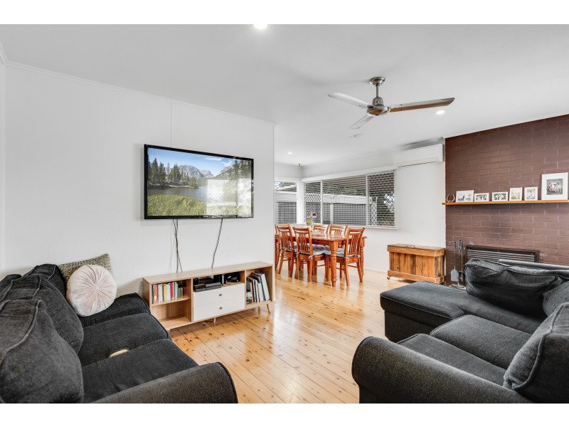 25 Cathro Street, Rockville QLD 4350