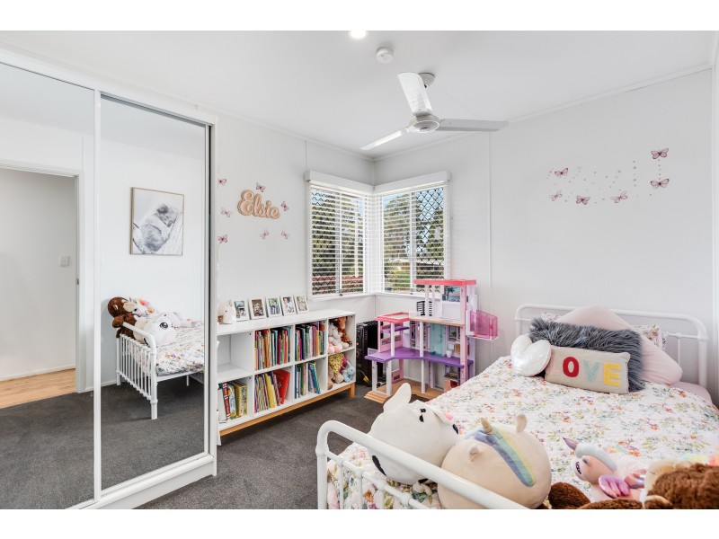 25 Cathro Street, Rockville QLD 4350