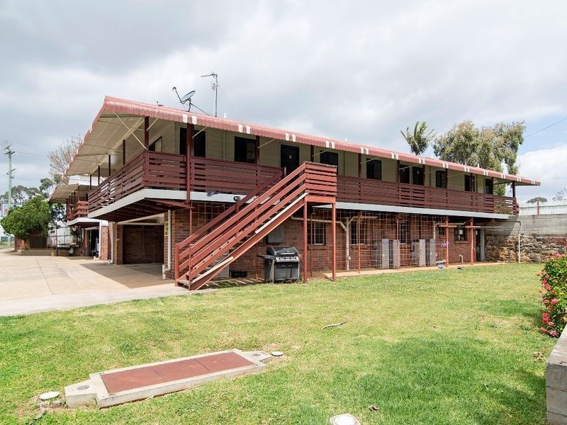 1/311 Bridge Street, Newtown QLD 4350
