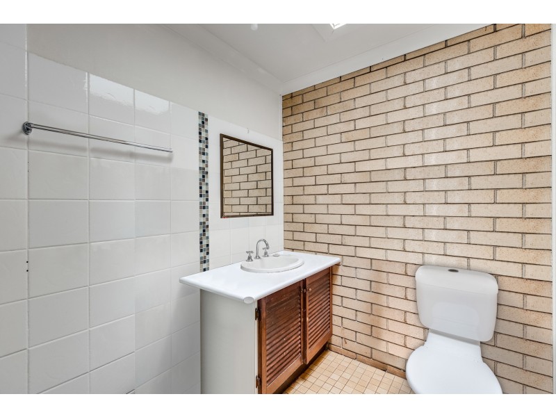 1&2/4 McQuade Court, Kearneys Spring QLD 4350