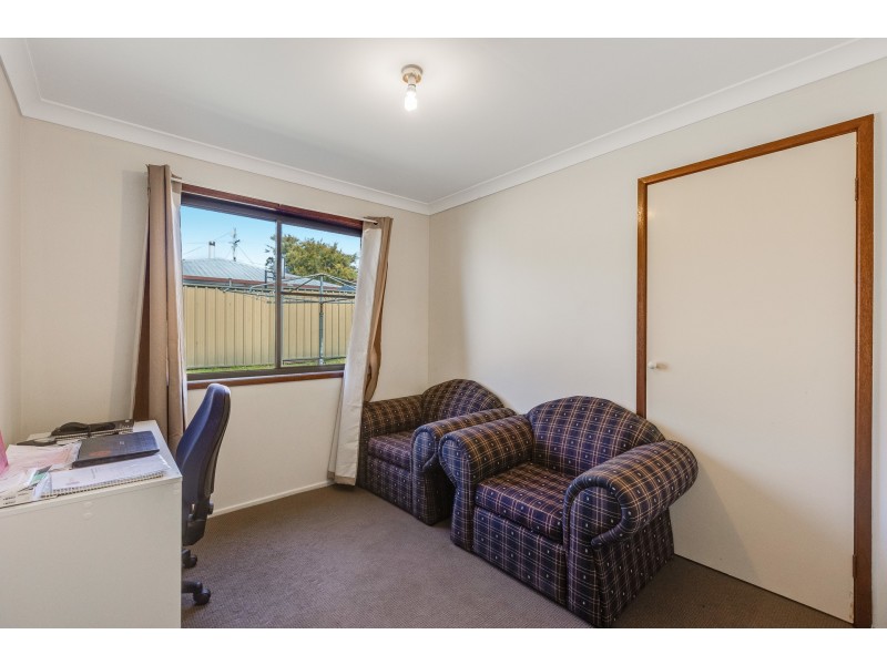 1&2/4 McQuade Court, Kearneys Spring QLD 4350