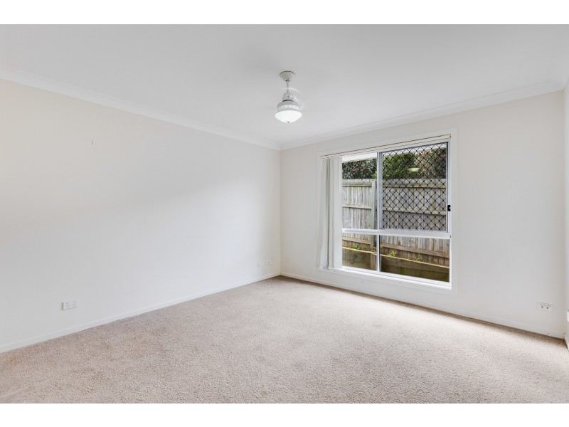 1a Sweeney Street, Kearneys Spring QLD 4350