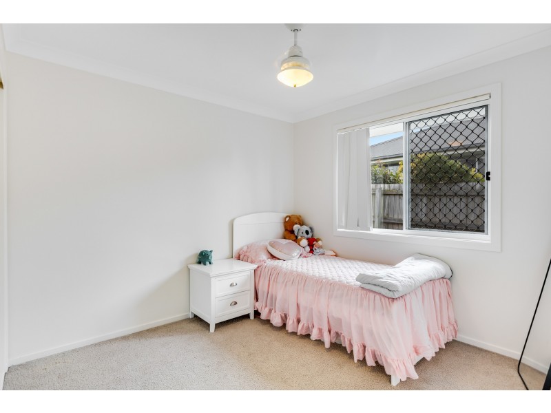1a Sweeney Street, Kearneys Spring QLD 4350