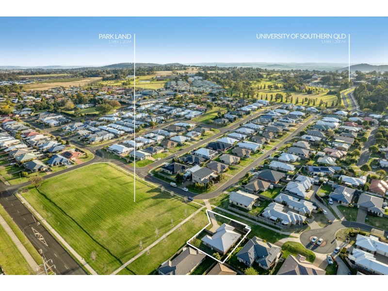 1a Sweeney Street, Kearneys Spring QLD 4350