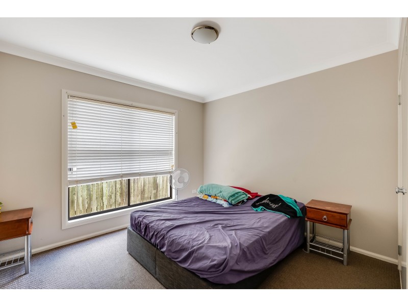2/11 Sambar Court, Kearneys Spring QLD 4350