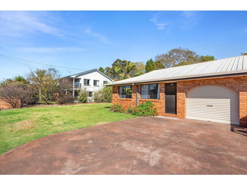 4/4a Cathro Street, Rockville QLD 4350