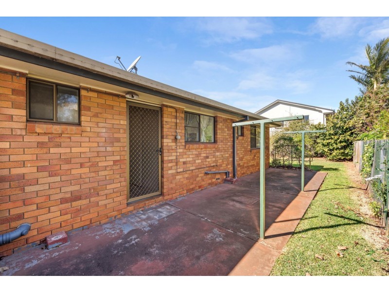 4/4a Cathro Street, Rockville QLD 4350
