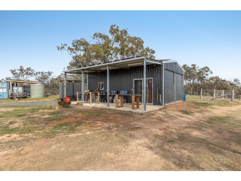 925 Mountain Maid Road, Greymare QLD 4370