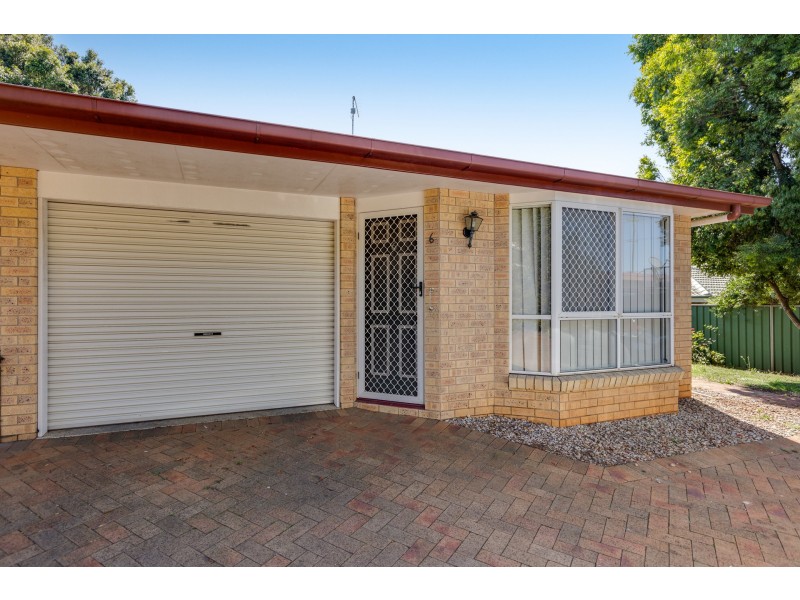 6/314 West Street, Kearneys Spring QLD 4350