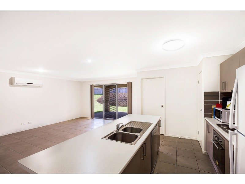 12 McMorrow Street, Kearneys Spring QLD 4350