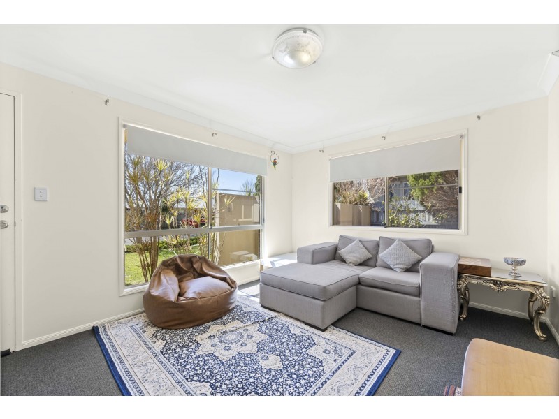 26 Sweetapple Crescent, Centenary Heights QLD 4350