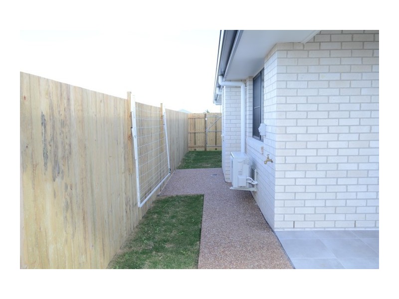 1/83 Sanctuary Drive, Cranley QLD 4350