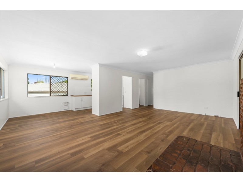 89 Ruthven Street, Harlaxton QLD 4350