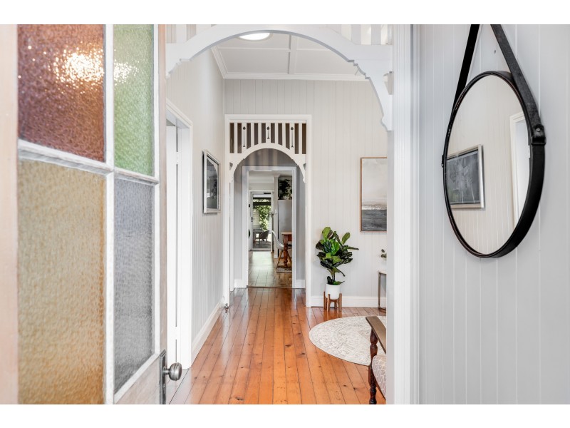 8 Potter Street, South Toowoomba QLD 4350