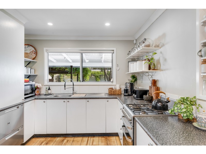 8 Potter Street, South Toowoomba QLD 4350