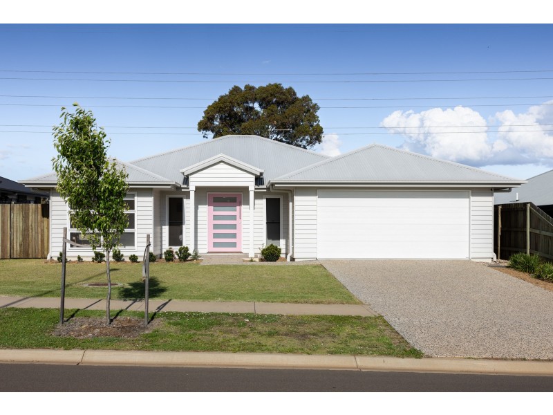 38 O’Neill Circuit, Kearneys Spring QLD 4350