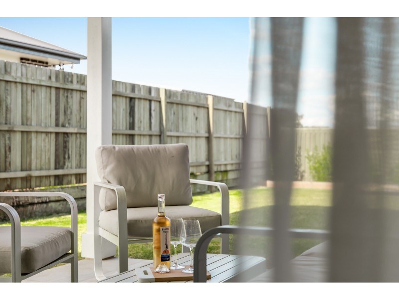 38 O’Neill Circuit, Kearneys Spring QLD 4350