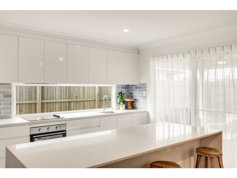 38 O’Neill Circuit, Kearneys Spring QLD 4350