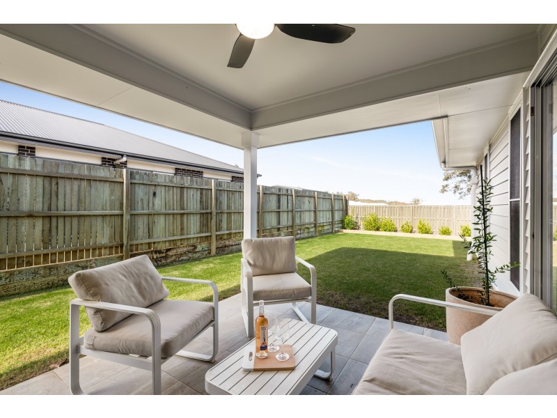 38 O’Neill Circuit, Kearneys Spring QLD 4350