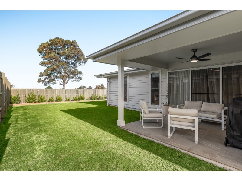 38 O’Neill Circuit, Kearneys Spring QLD 4350