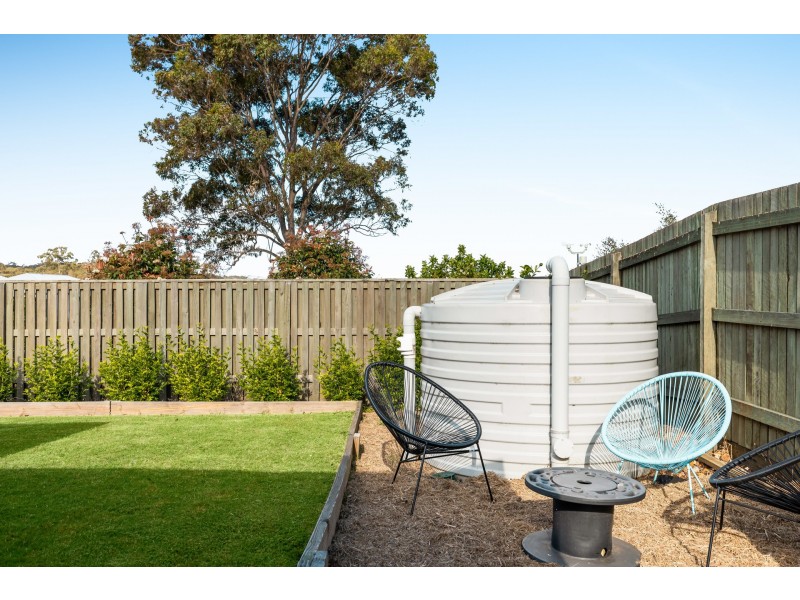 38 O’Neill Circuit, Kearneys Spring QLD 4350