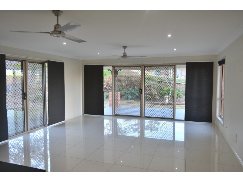 7 Wodalla Court, Hodgson Vale QLD 4352