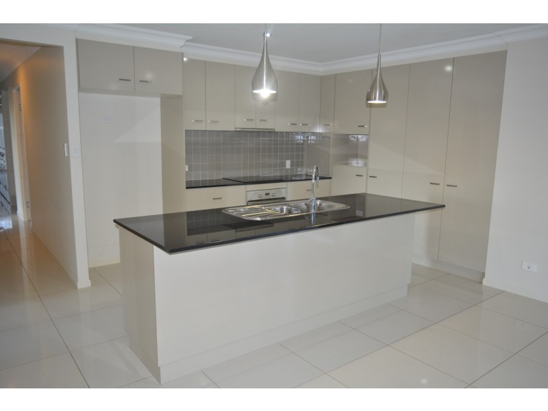 7 Wodalla Court, Hodgson Vale QLD 4352