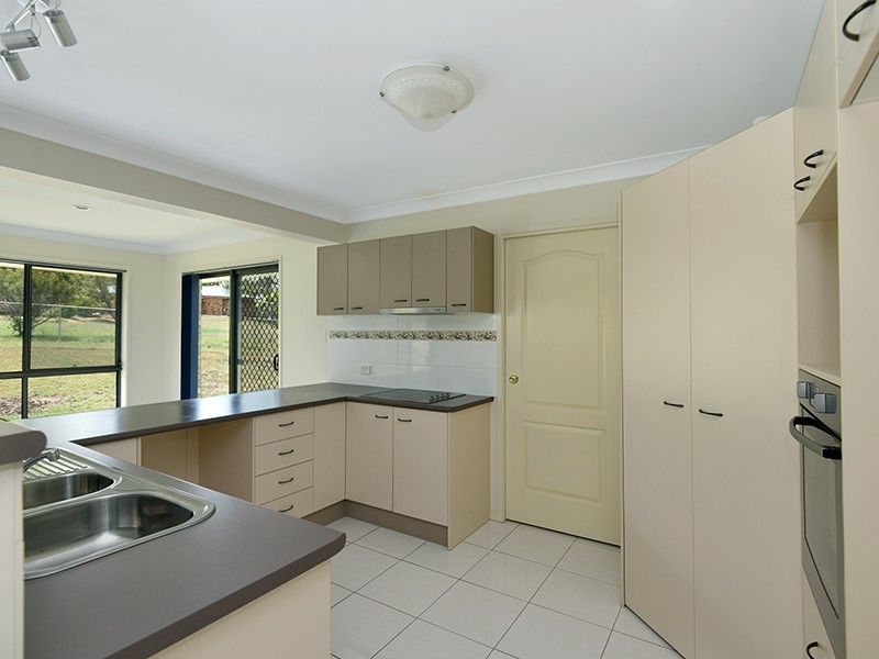 24 Tea Tree Court, Gowrie Junction QLD 4352