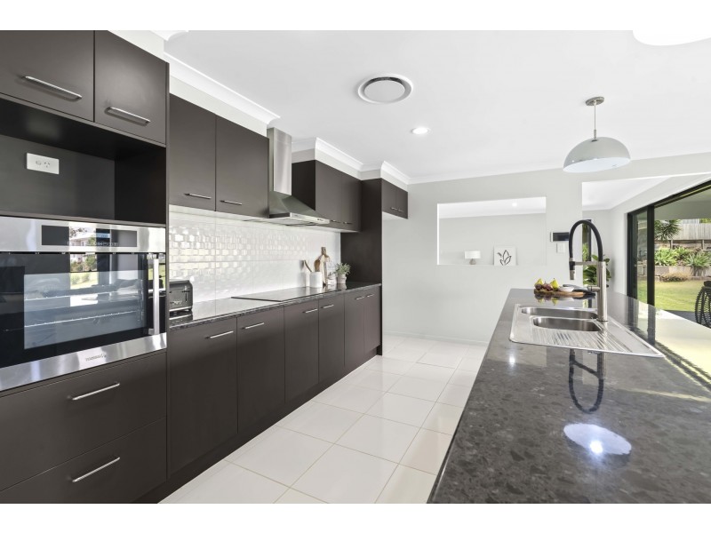 7 Eagle Street, Highfields QLD 4352