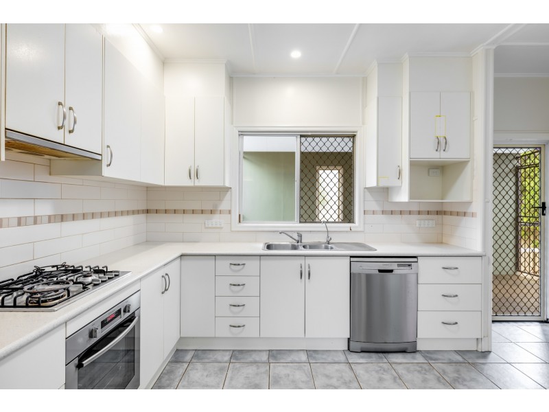 6 McCarthy Street, Newtown QLD 4350