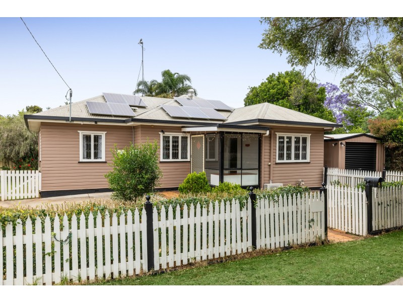 6 McCarthy Street, Newtown QLD 4350