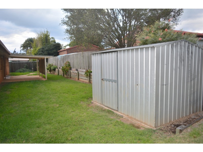 12 Ballin Drive, Centenary Heights QLD 4350