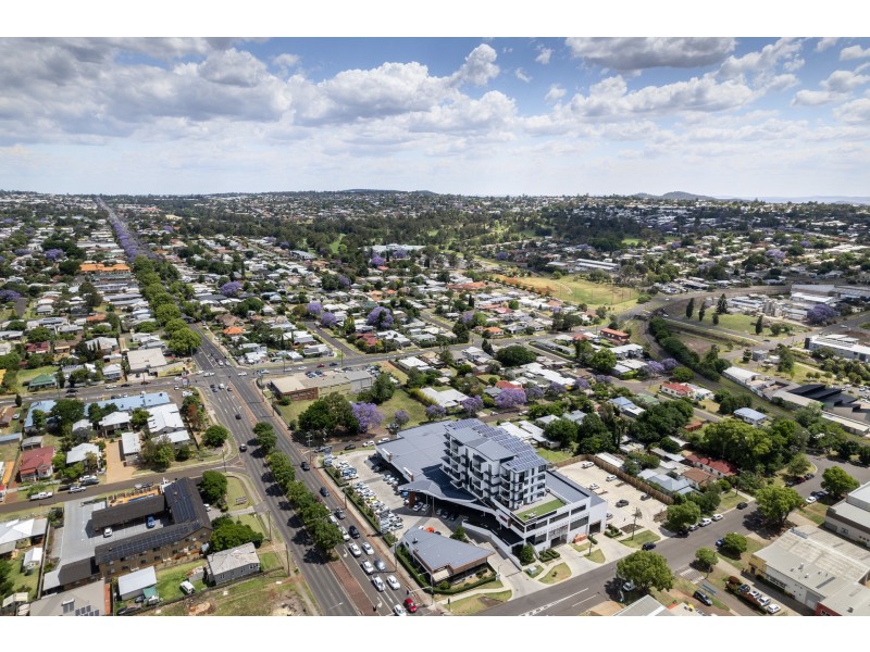 Level 2/203/677-68 Ruthven Street, South Toowoomba QLD 4350