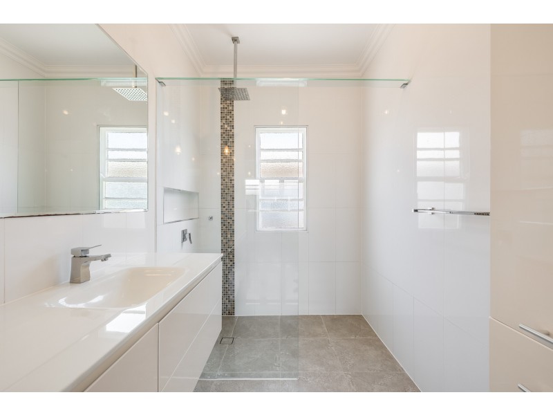 21 Ethel Street, Newtown QLD 4350