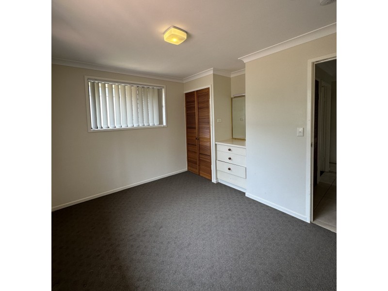 1/13 Sapphire Court, Kearneys Spring QLD 4350